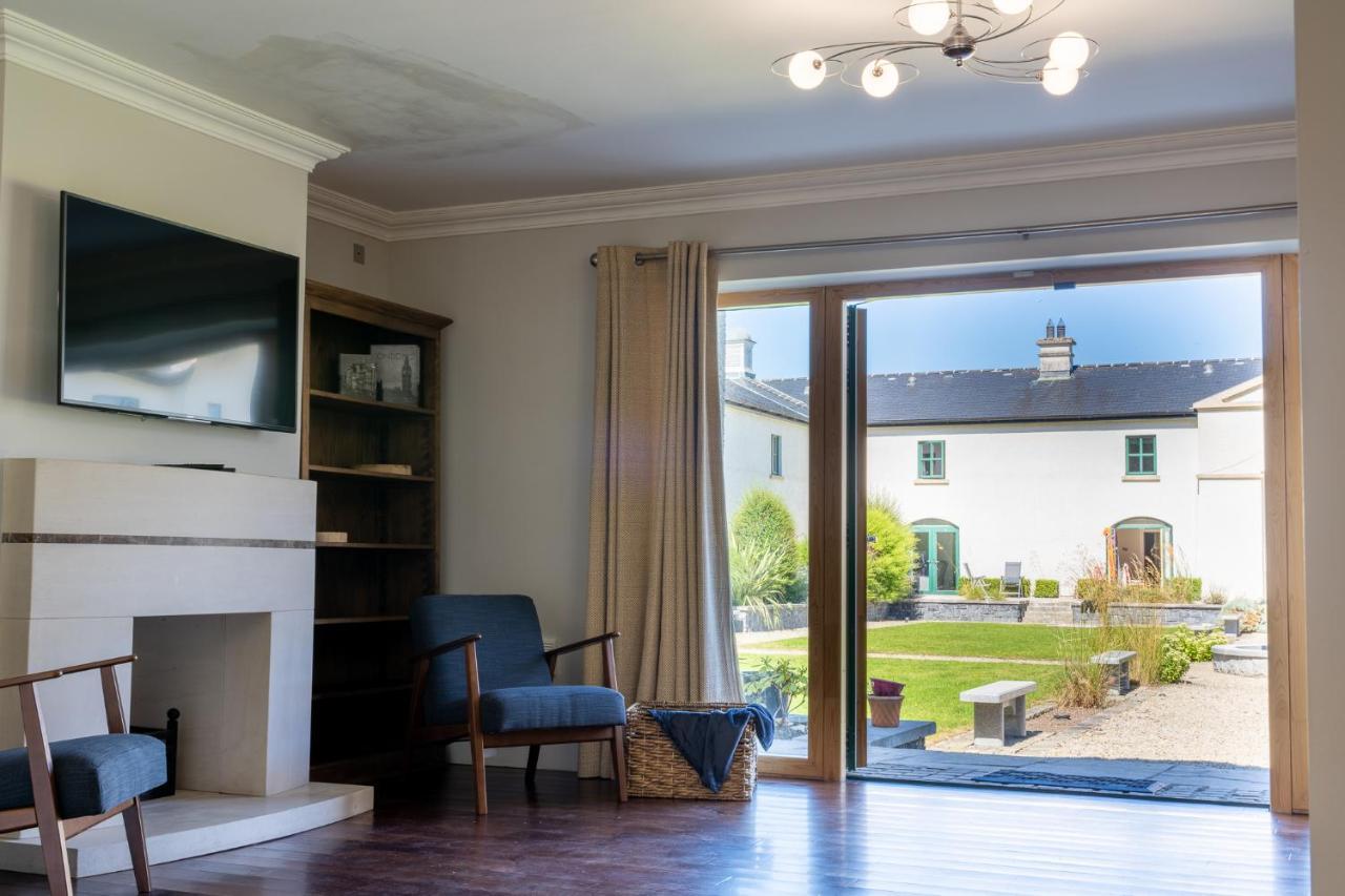 Апартаменты Escape Ordinary At Castle Hume Эннискиллен