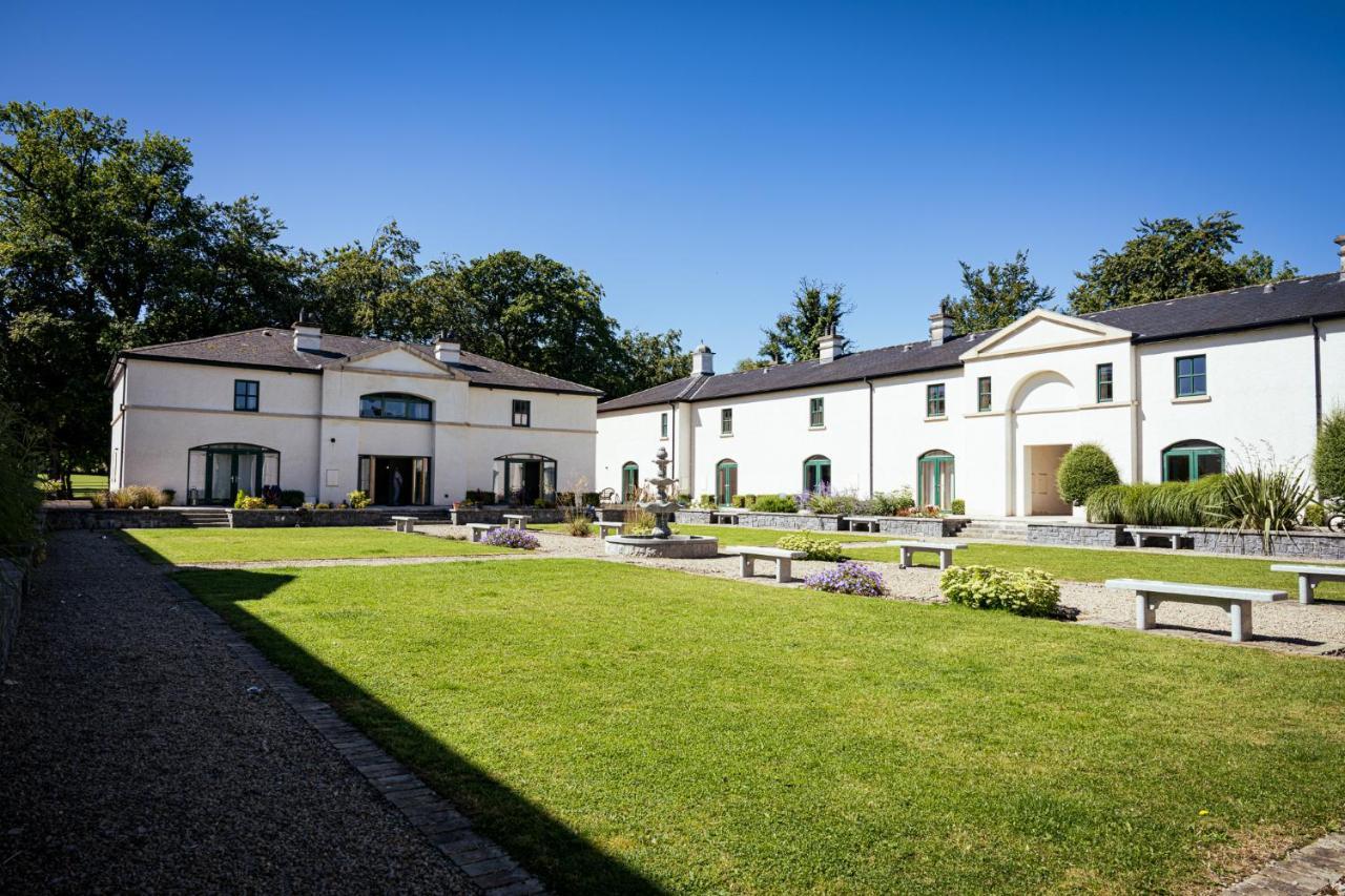 Апартаменты Escape Ordinary At Castle Hume