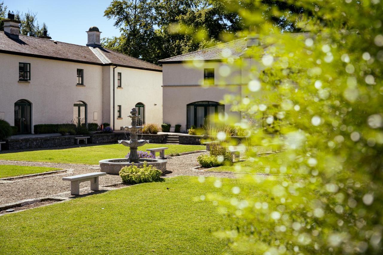 Escape Ordinary At Castle Hume Апартаменты *