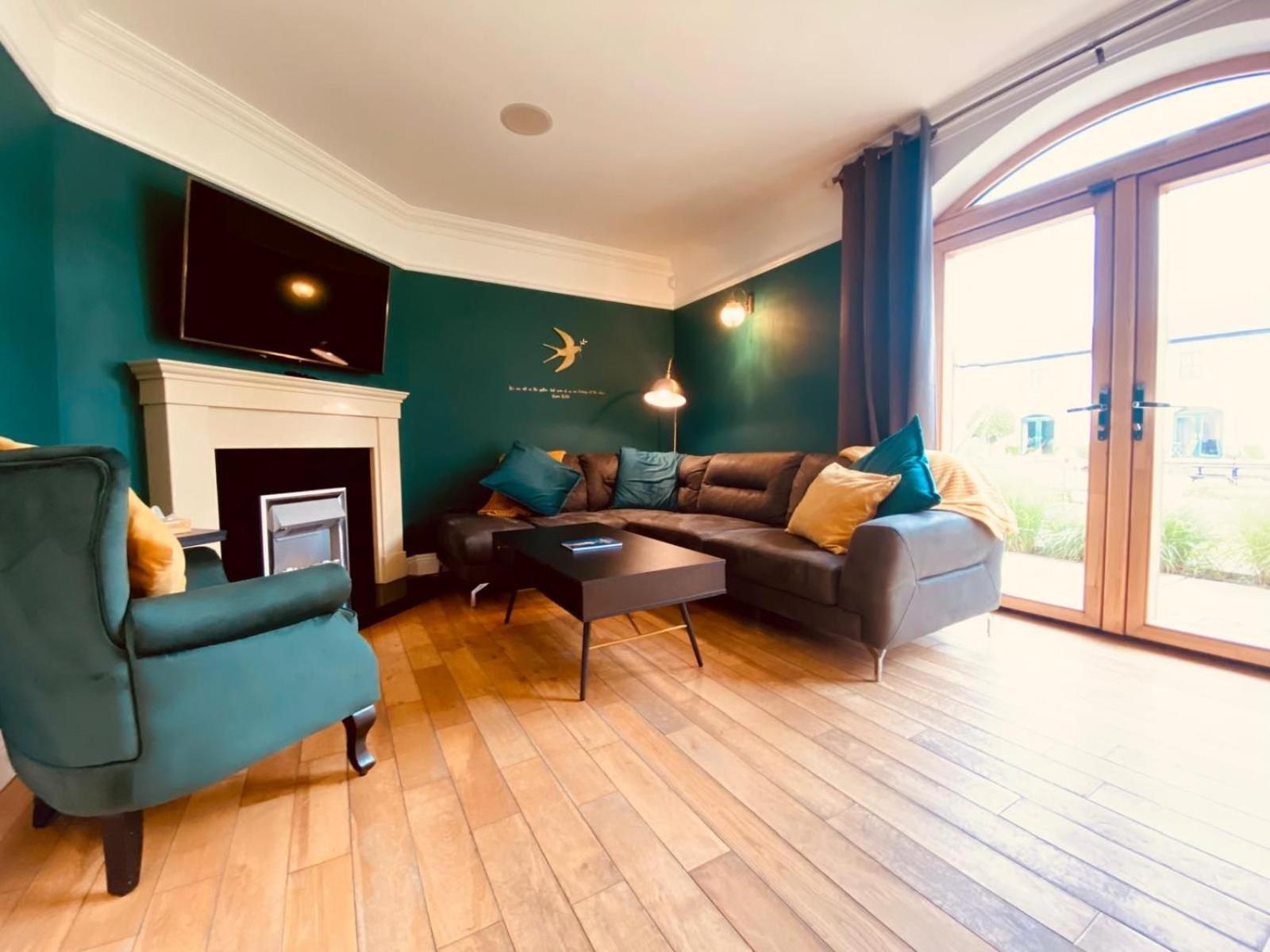 Escape Ordinary At Castle Hume * Эннискиллен